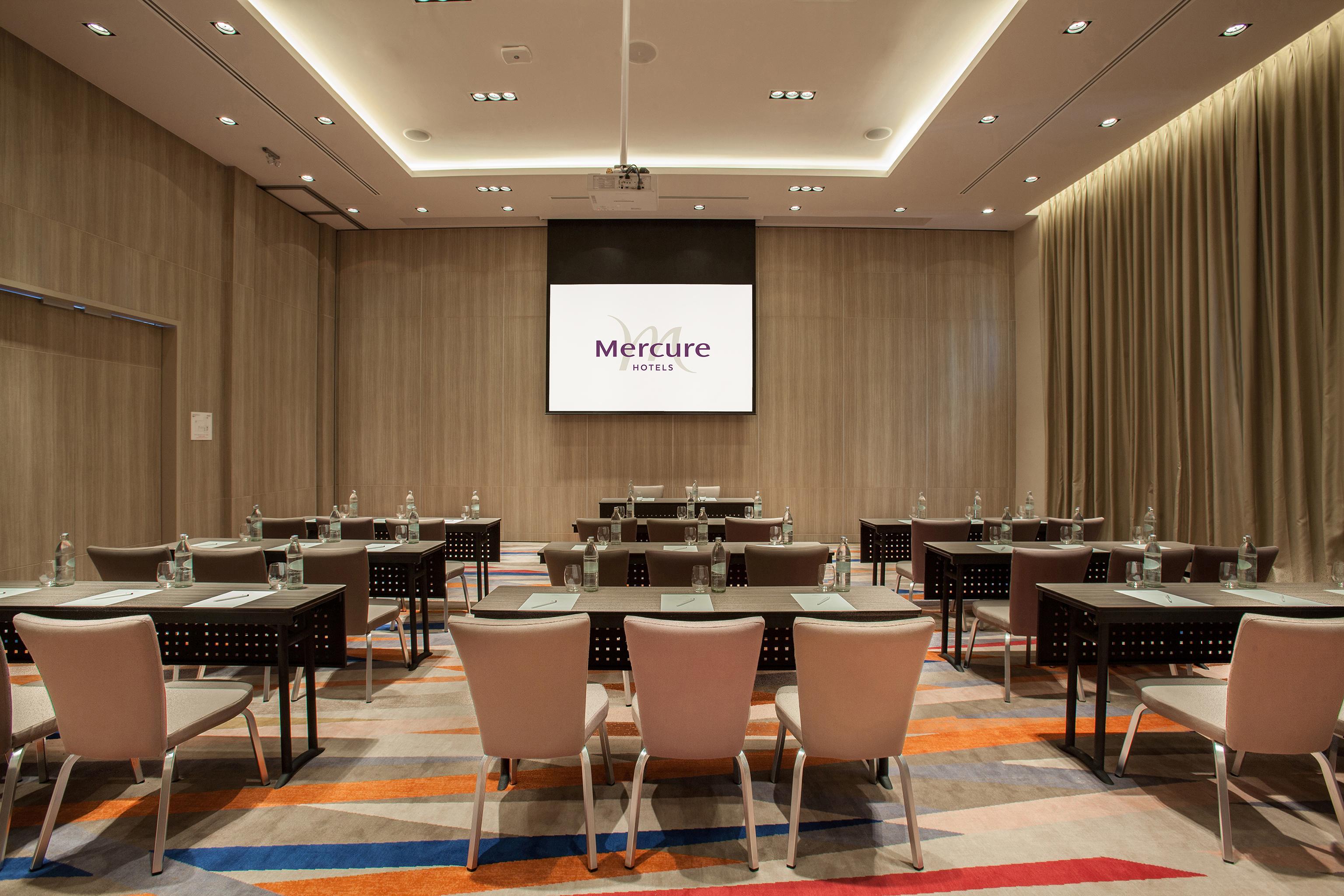 Mercure Pattaya Ocean Resort Exterior photo