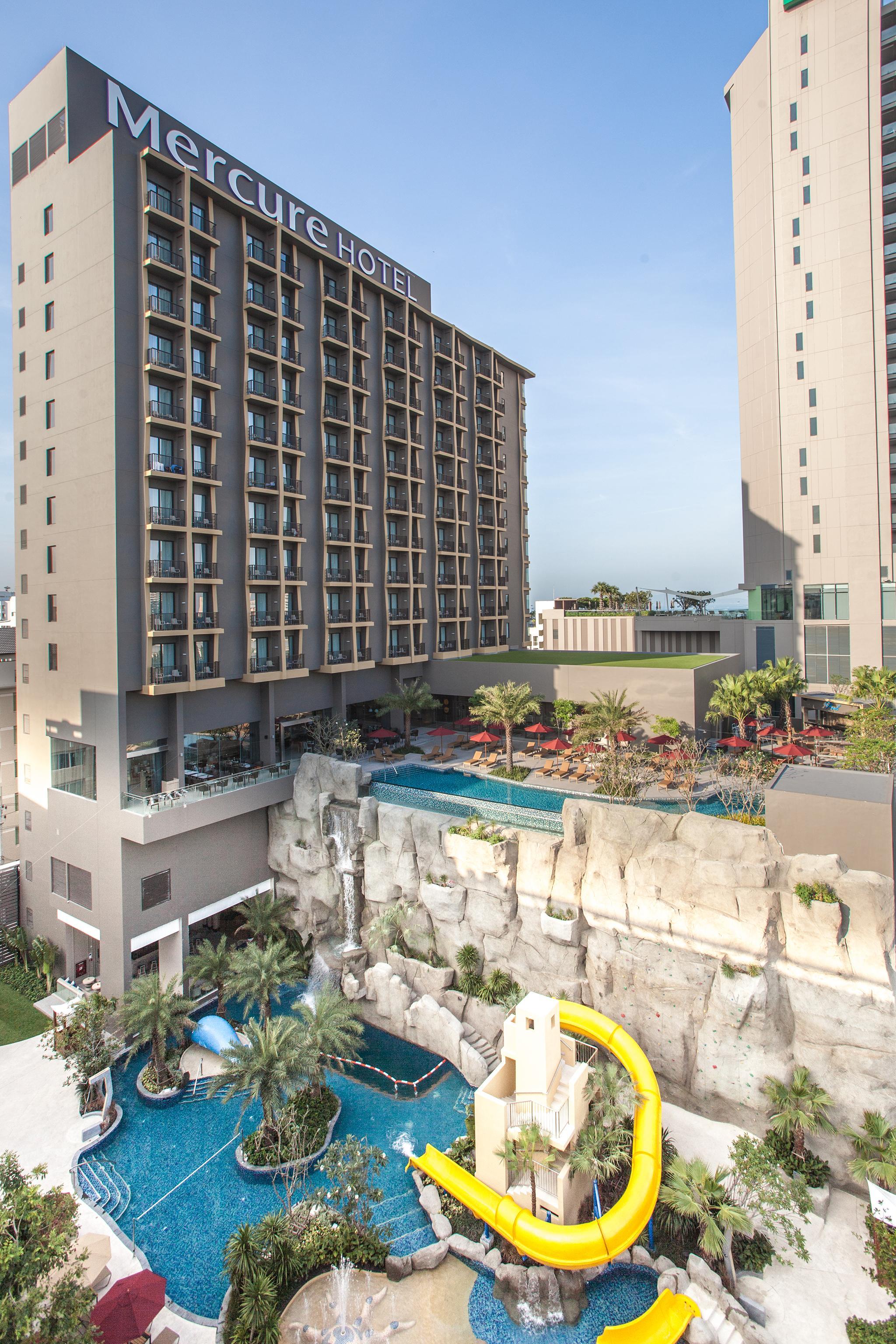 Mercure Pattaya Ocean Resort Exterior photo