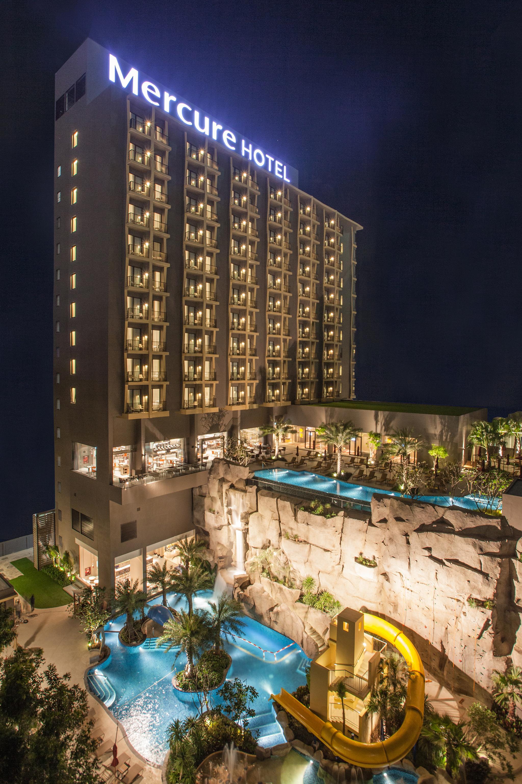 Mercure Pattaya Ocean Resort Exterior photo